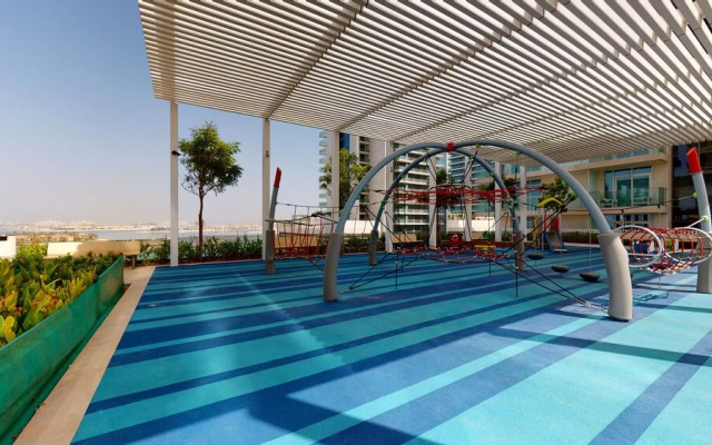 Sunrise Bay 2BR Luxury Apartment