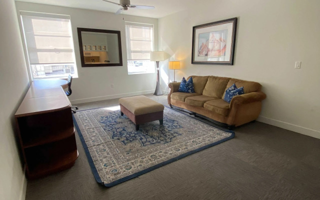 Deep Cleaned 1Br Apartment | Downtown Location