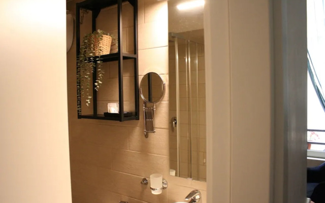 H22 Hotel