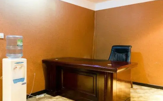 Qixian Jinbaihui Business Hotel
