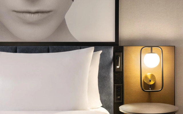 Radisson Blu Vancouver Airport Hotel & Marina