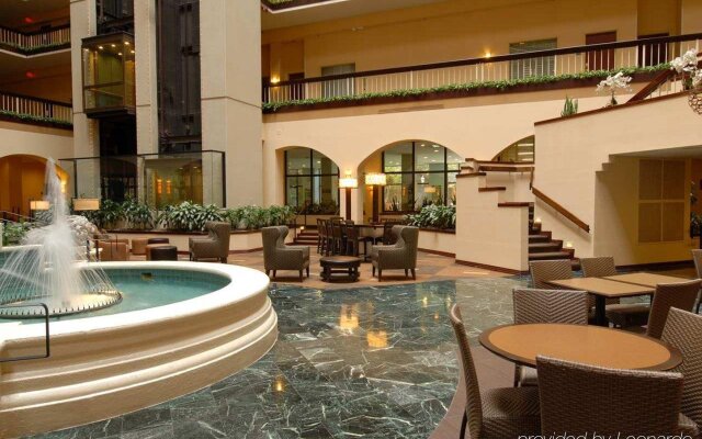 Embassy Suites by Hilton Dallas Love Field