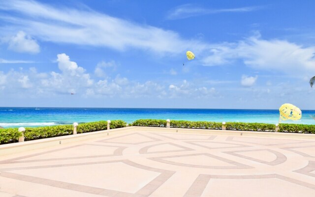 Villas Cancun Concorde by Casago