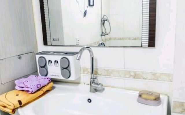 Relaxer Bright Downtown