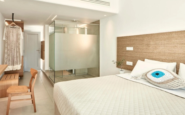 Manoulas Beach Mykonos Resort