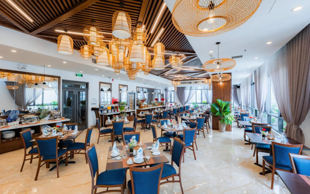 Ha Long New Century Hotel