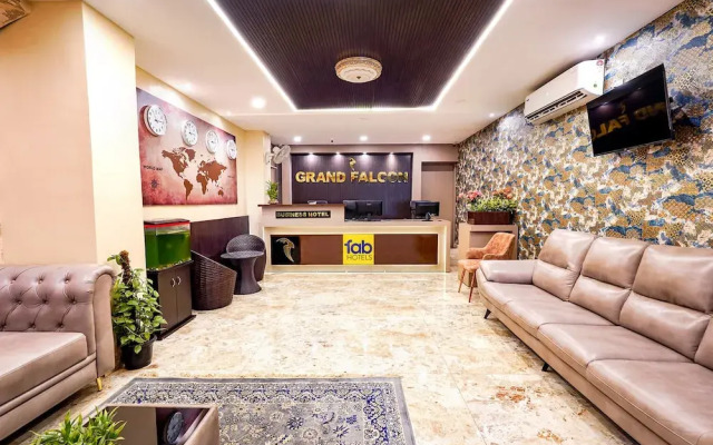 FabHotel Grand View Inn