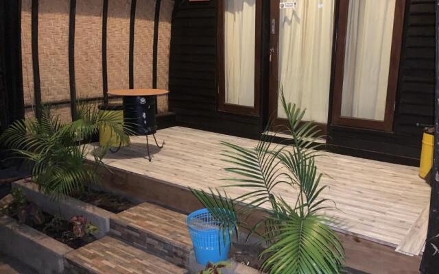 Gili Davidoff Bungalow