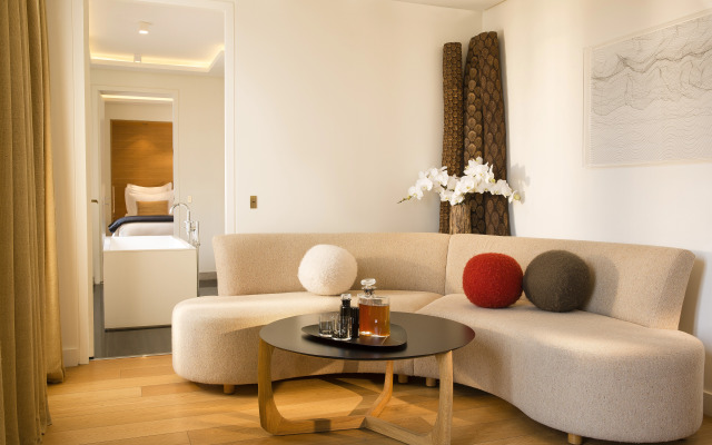 Hotel Marignan Champs - Elysées