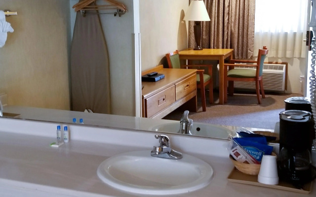 Magnuson Hotel Ely