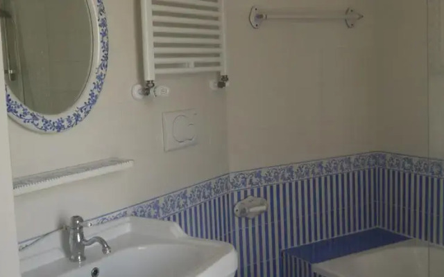 Casa Grandis Nel Centro di Bordighera