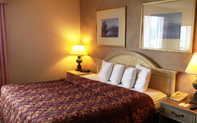 Fairbridge Hotel Cleveland East