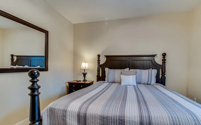 Laguna Breeze Unit C