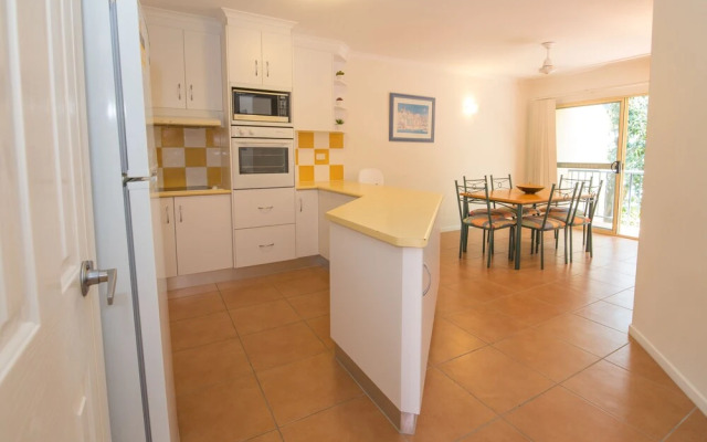 Palm Penthouse Beach Court Holiday Villas