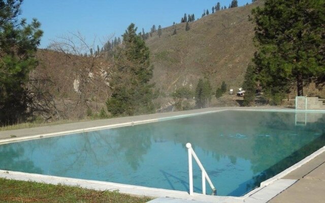 Haven Hot Springs