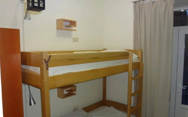 Envoy Hostel & Tours