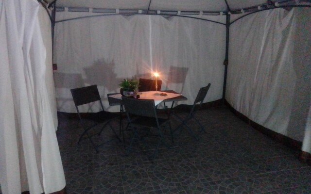 Fitta Chambre Mavì