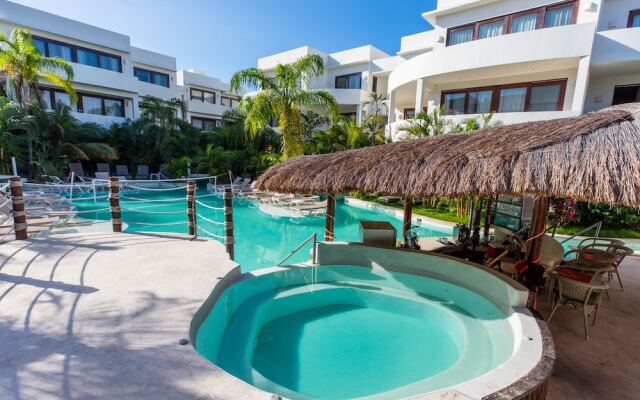 Mak Nuk Village Tulum II - Clothing Optional