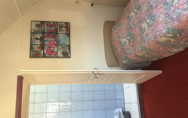 Auberge Riva Bella - Hostel