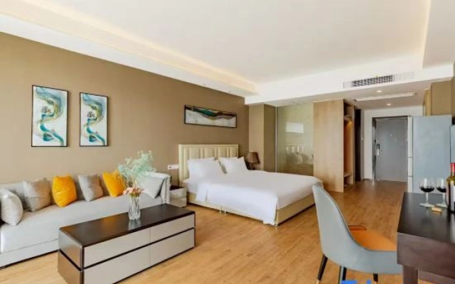 Shanhujian Resort Hotel (Huangshan Taiping Lake)