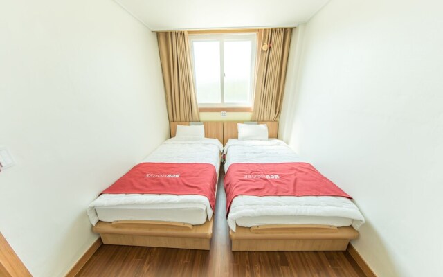 Rgb House Hostel