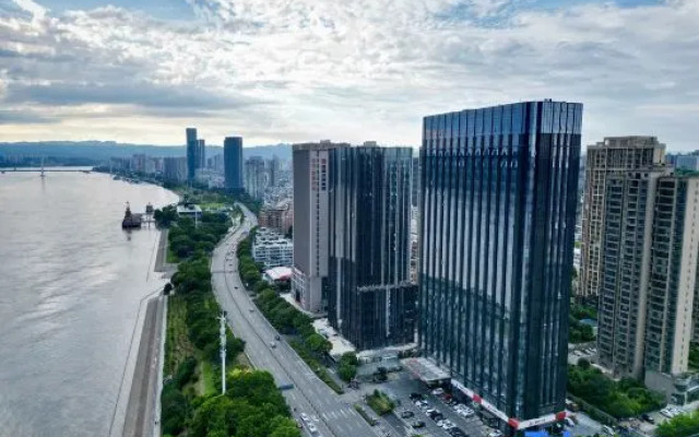 Jiuzhou Fangyuan Hotel(Yichang Wanda Binjiang Store)