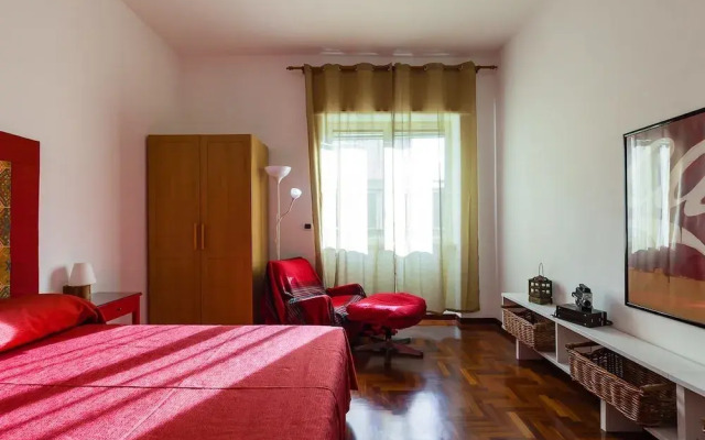 Large Apartment in the Heart of Chiaia