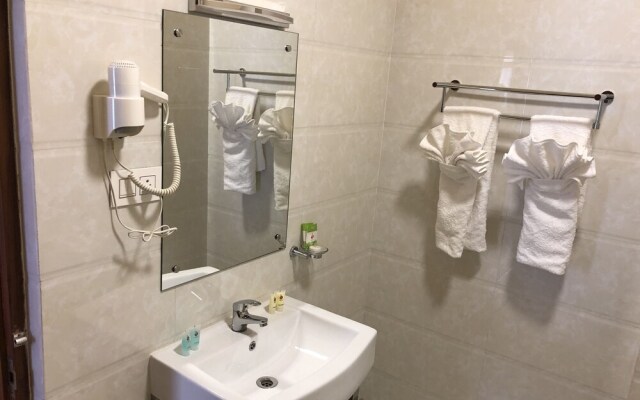 Legphel Hotel