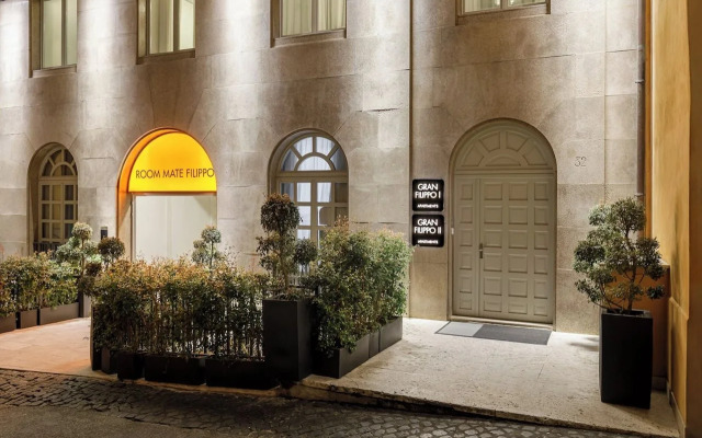 Room Mate Collection Gran Filippo, Rome-Fontana di Trevi