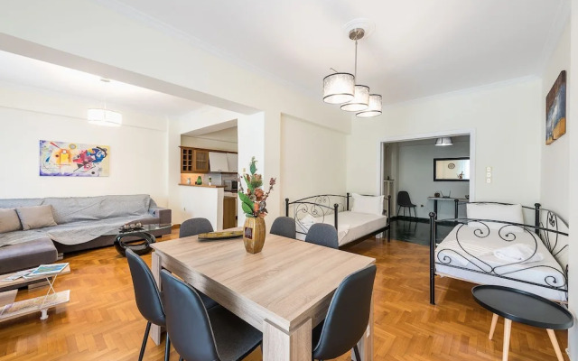 Comfy Apartment in Acropolis Area