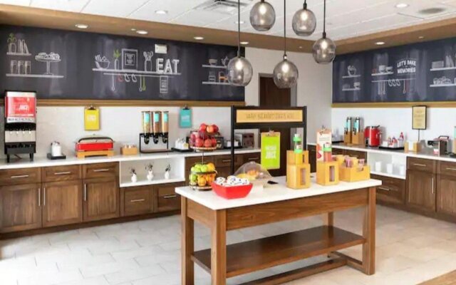 Hampton Inn & Suites Ypsilanti