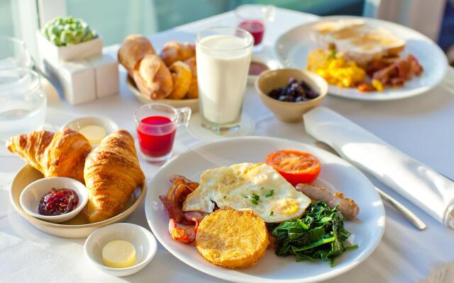 Crowne Plaza Phu Quoc Starbay by IHG
