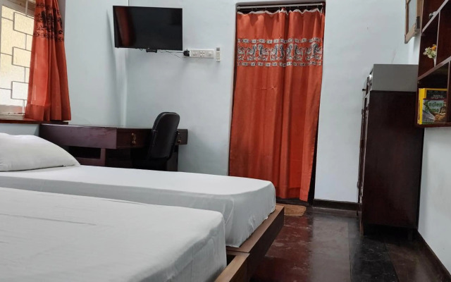 CHARAKAMA Guest Bungalow - GAMPAHA