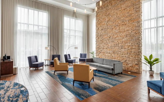 Cambria Hotel Minneapolis Maple Grove