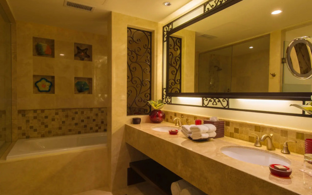 Grand Solmar Lands End Resort And Spa
