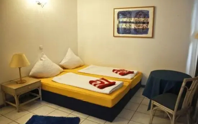 Hotel Moji 2