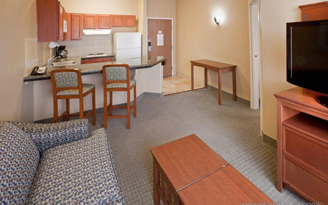 Staybridge Suites Lubbock - University Area by IHG