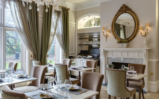 St Paul's Hotel