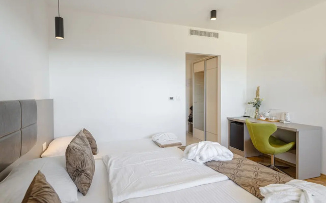 Rogac Rooms