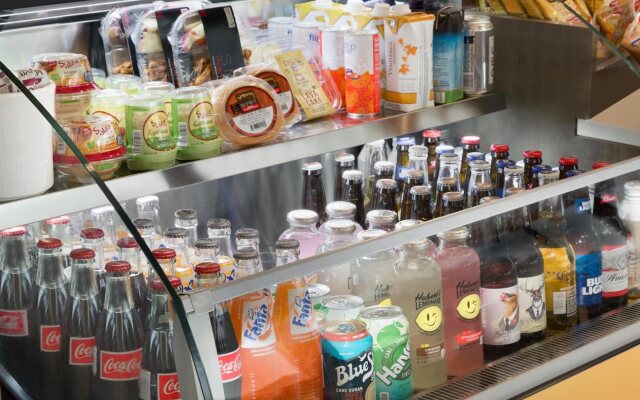 Tru by Hilton Lancaster East