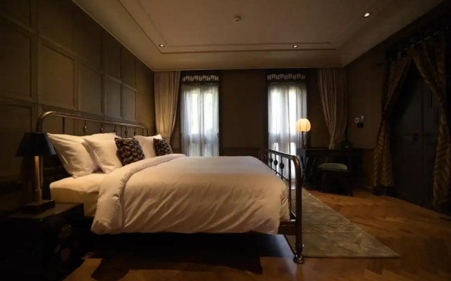 Hotel Verdigris