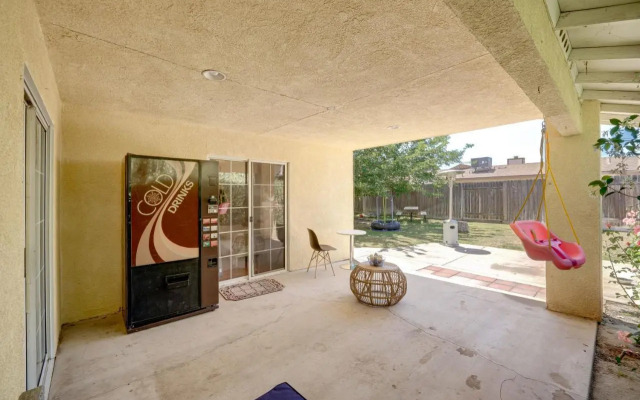 Fun-filled Backyard: Bakersfield Family Haven!