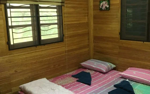 Baan Suan View Dee Homestay