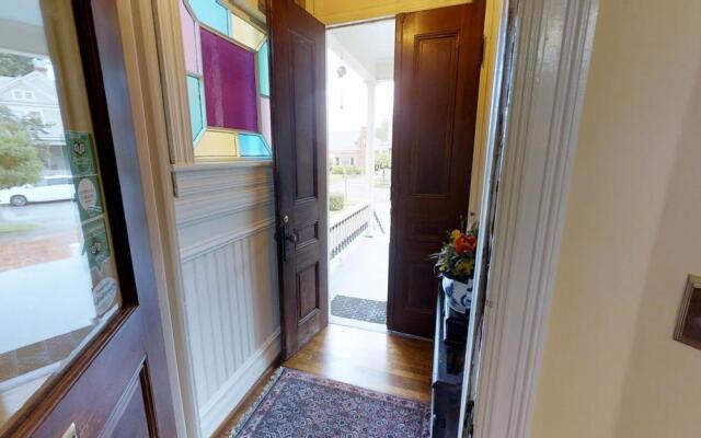 Hanna House Bed & Breakfast