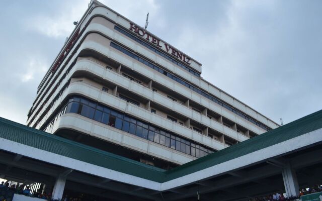 Hotel Veniz Burnham