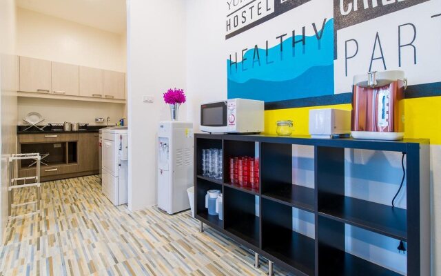 Matchbox Bangkok Hostel