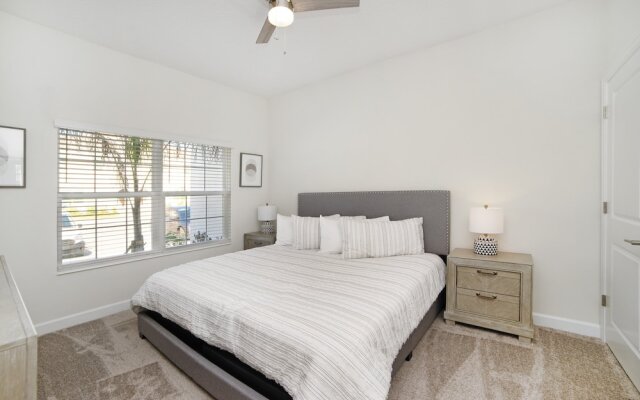 4 Bedroom Storey Lake Vacation Home