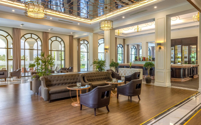 Melia Vinpearl Cam Ranh Beach Resort