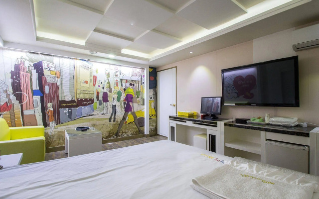 2 Days and 1 Night Hotel
