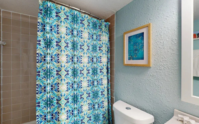 Hawaiian Inn 322